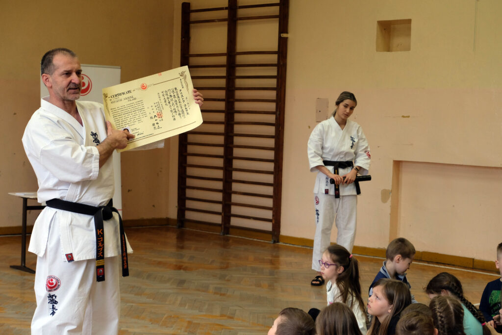 Nowa zajęcia w naszej szkole – KARATE