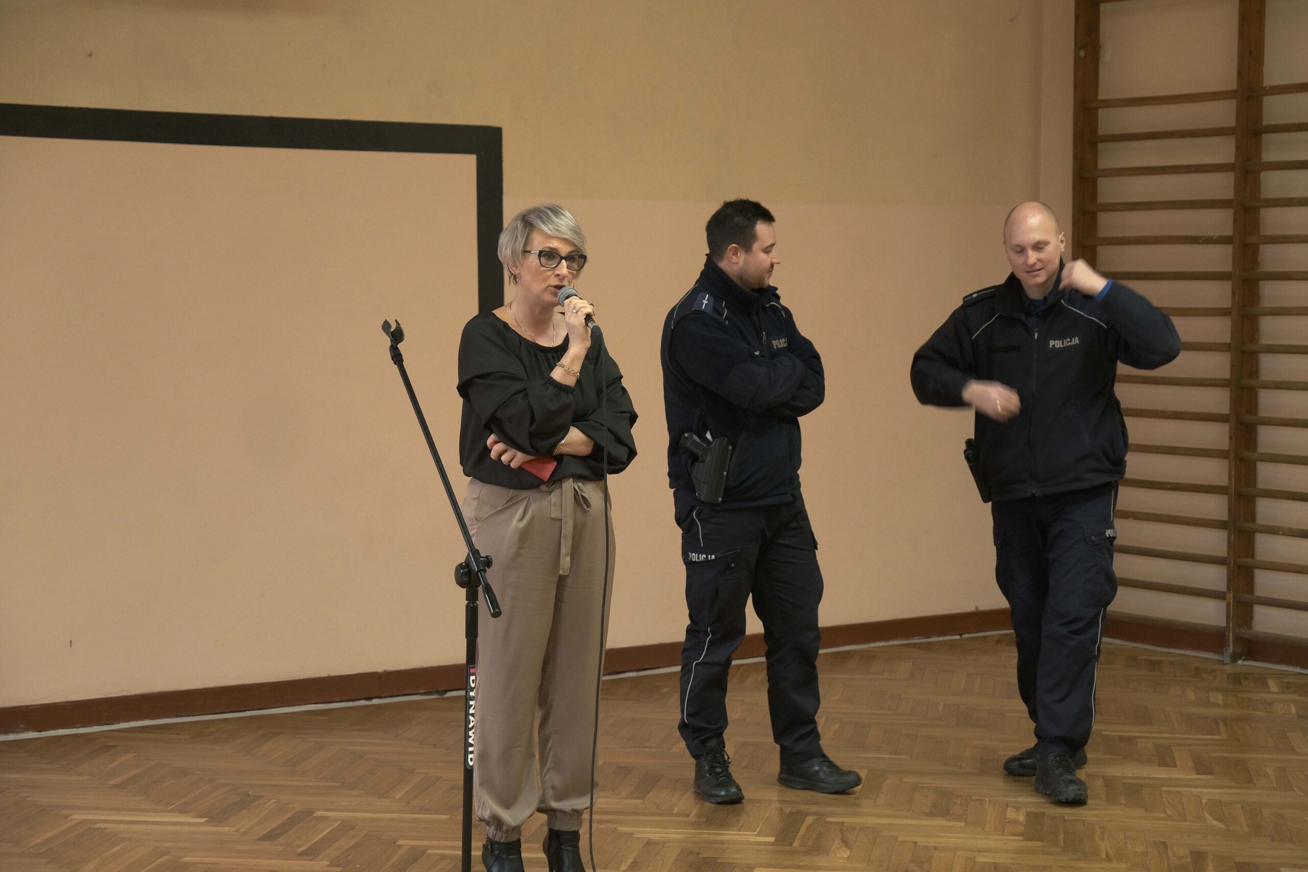 SPOTKANIE Z POLICJANTAMI