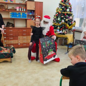 Mikołaj w klasie 2a Mikołaj w klasie 2a