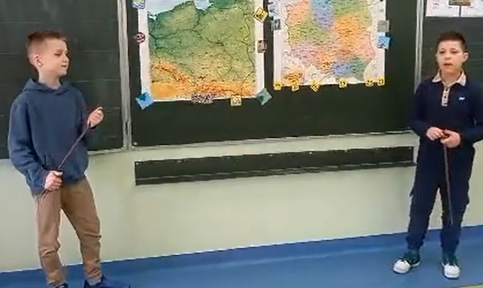 ZABAWA W METEOROLOGA I PREZENTERA POGODY