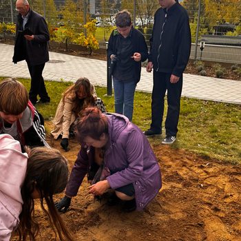 Inauguracja V edycji akcji „Tulipany dla hospicjum Via Spei” w Tarnowie. Inauguracja V edycji akcji „Tulipany dla hospicjum Via Spei” w Tarnowie.